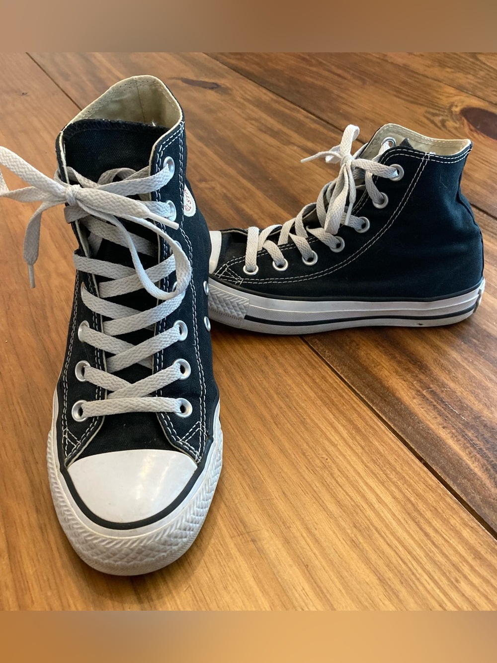 Converse Chuck Taylor All-Star Mid top Unisex Sneakers